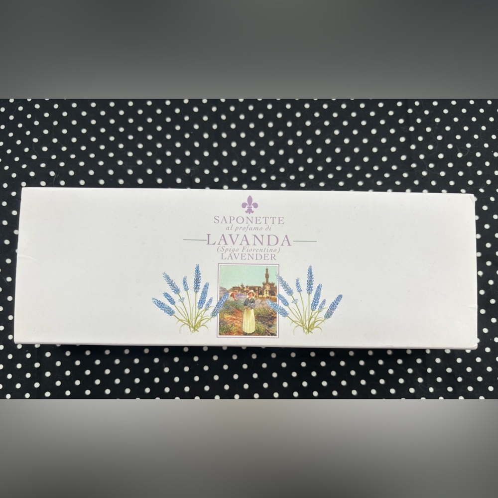 Lavender Scented Soap Set - White
